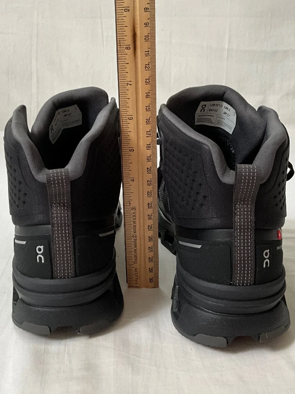 NWOB ON CloudRock Waterproof Hiking Boots Size 10 Black - Picture 10 of 15